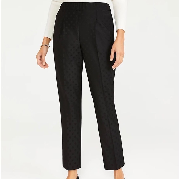 Ann Taylor Pants - Ann Taylor Black Dot Easy Ankle Pant